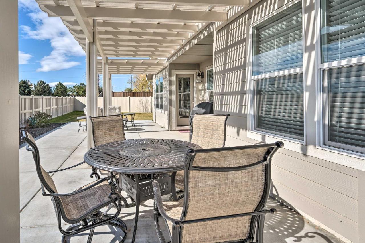 Modern Caldwell House With Yard And Furnished Patio!ヴィラ エクステリア 写真